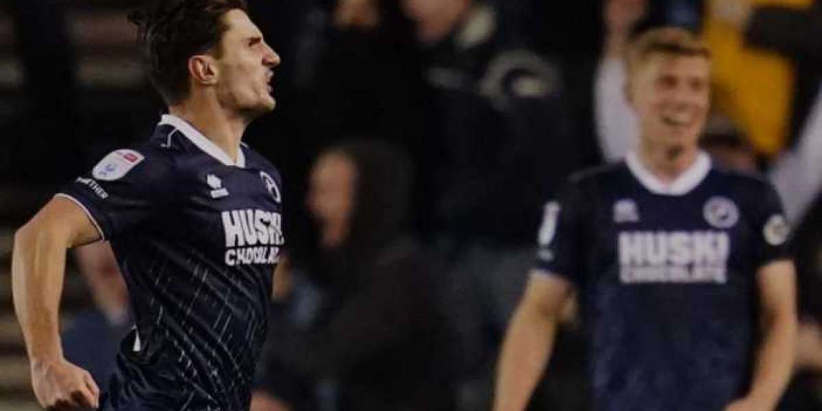 Millwall 1-0 Leicester: gol de Longman prejudica a promoção